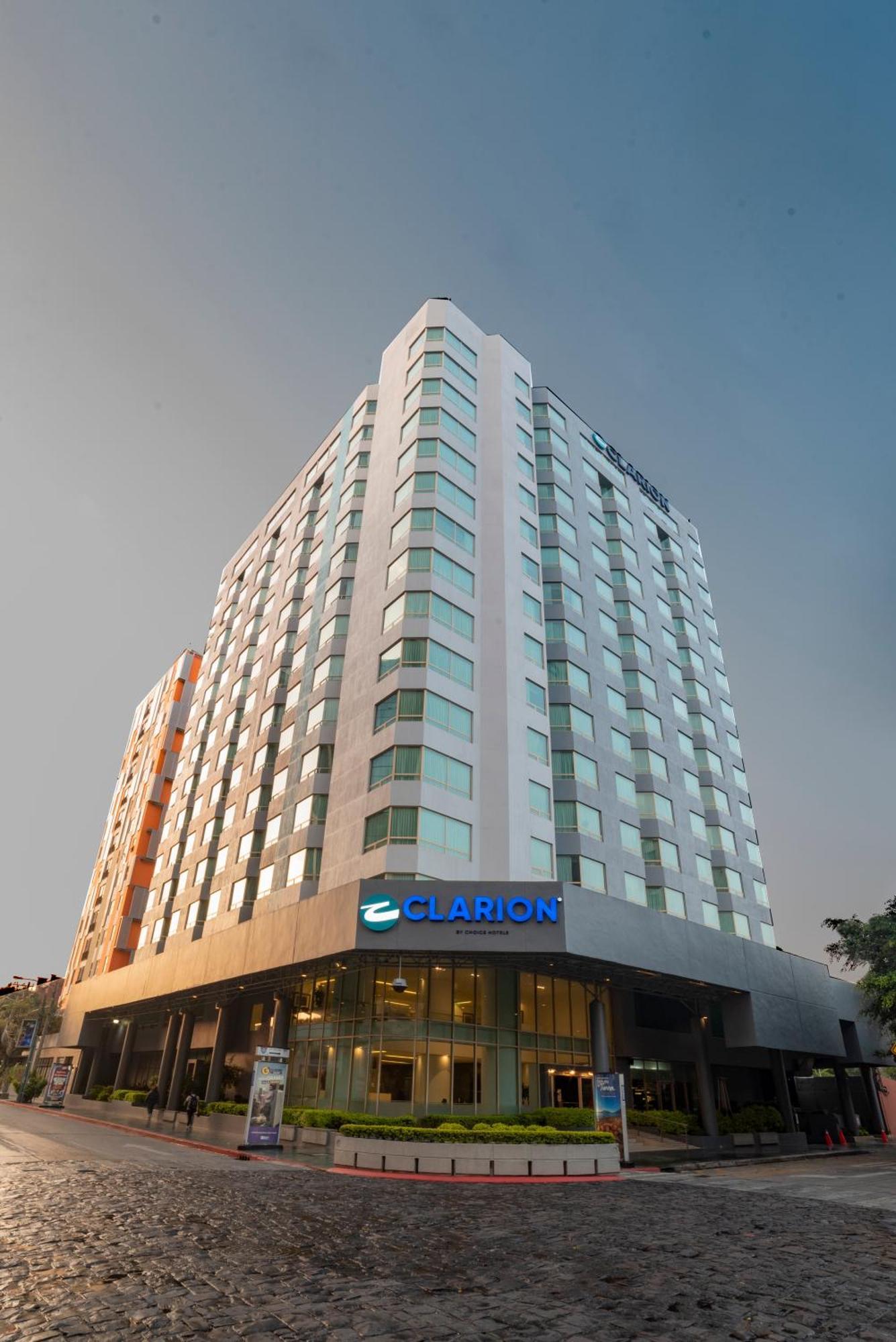 Hotel Clarion Suites Guatemala Экстерьер фото